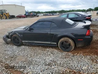 2003 Ford Mustang Deluxe z VIN 1FAFP44433F364091, wystawiony jako Copart lot #54061935 z przebiegiem 201 406 mil mil oraz Szkoda całkowita • Salvage title. Historia ofert i sprzedaży dostępna na DreamBid. Obrazek 2.