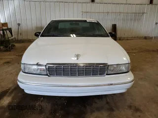 1996 Chevrolet Caprice 1SA Special Value z VIN 1G1BL52W3TR164138, wystawiony jako Copart lot #51371145 z przebiegiem 217 857 mil mil oraz Czysty tytuł • Clean title. Historia ofert i sprzedaży dostępna na DreamBid. Obrazek 5.