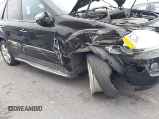 2009 Mercedes-Benz M 3.5L with VIN 4JGBB86E09A522764, listed as a IAAI auction lot 42110502 with 103,882 mi miles. Bid and sale history available at carsss.com. Image 6.