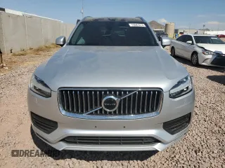 2021 Volvo XC90 Momentum z VIN YV4102CK1M1687063, wystawiony jako Copart lot #73581614 z przebiegiem 34 218 mil mil oraz Szkoda całkowita • Salvage title. Historia ofert i sprzedaży dostępna na DreamBid. Obrazek 5.