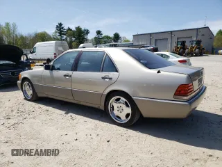 1993 Mercedes-Benz 400 z VIN WDBGA43E4PA107758, wystawiony jako Copart lot #55252815 z przebiegiem 89 659 mil mil oraz Czysty tytuł • Clean title. Historia ofert i sprzedaży dostępna na DreamBid. Obrazek 2.