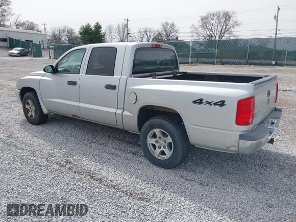 2006 Dodge Dakota SLT with VIN 1D7HW48N06S605938, listed as a IAAI auction lot 41669424 with 193,069 mi miles. Bid and sale history available at carsss.com. Image 3.