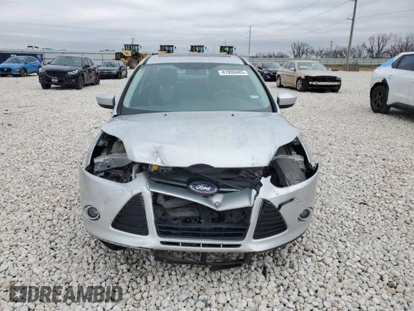 2012 Ford Focus SE with VIN 1FAHP3F22CL386308, listed as a Copart auction lot 41959485 with 111,583 mi miles and Salvage Title. Bid and sale history available at carsss.com. Image 5.
