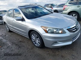 2011 Honda Accord EX-L z VIN 1HGCP3F86BA013485, wystawiony jako IAAI lot #41209423 z przebiegiem 179 121 mil mil oraz . Historia ofert i sprzedaży dostępna na DreamBid. Obrazek 1.