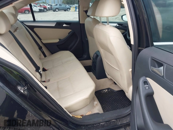 2013 Volkswagen Jetta Hybrid SE with VIN 3VW637AJ0DM281198, listed as a IAAI auction lot 42710130 with 68,068 mi miles and . Bid and sale history available at DreamBid. Image 8.