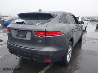 2018 Jaguar F-PACE 30t Premium with VIN SADCJ2GX0JA237967, listed as a IAAI auction lot 41512495 with 82,082 mi miles. Bid and sale history available at carsss.com. Image 4.