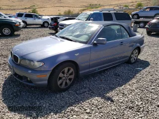 2005 BMW 3 Series 325Ci with VIN WBABW33455PL38142, listed as a Copart auction lot 70311304 with Not Provided miles and Clean Title. Bid and sale history available at carsss.com. Image 1.