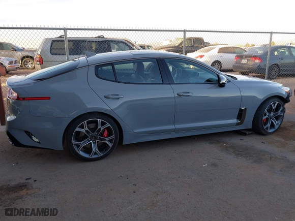 2020 Kia Stinger GT2 with VIN KNAE55LC1L6075699, listed as a IAAI auction lot 41598898 with 58,894 mi miles. Bid and sale history available at carsss.com. Image 13.