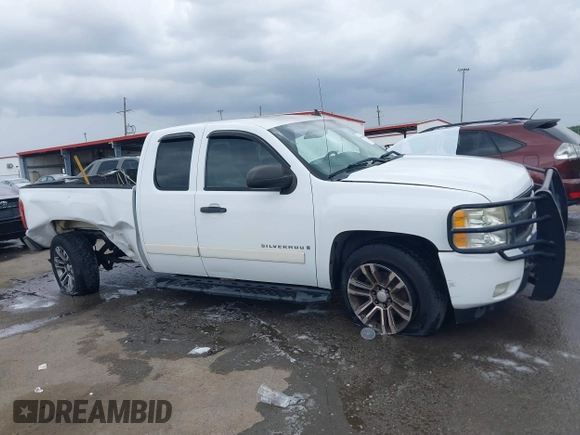 2008 Chevrolet Silverado 1500 1LT with VIN 2GCEC19J981115436, listed as a IAAI auction lot 42064054 with 168,585 mi miles and . Bid and sale history available at DreamBid. Image 13.