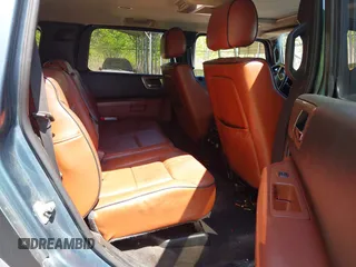 2008 Hummer H2 SUV z VIN 5GRGN23828H108693, wystawiony jako IAAI lot #42129040 z przebiegiem 246 849 mil mil oraz . Historia ofert i sprzedaży dostępna na DreamBid. Obrazek 8.