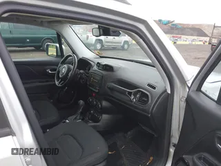 2017 Jeep Renegade Latitude с VIN ZACCJBBB5HPG65695, выставлен на аукционе IAAI как лот 42198830 с пробегом 68 881 миль миль и . История ставок и продаж доступна на DreamBid. Изображение 5.