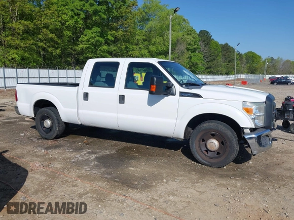 2013 Ford F-250 XL z VIN 1FT7W2A60DEB46693, wystawiony jako IAAI lot #42032373 z przebiegiem 93 900 mil mil oraz . Historia ofert i sprzedaży dostępna na DreamBid. Obrazek 13.