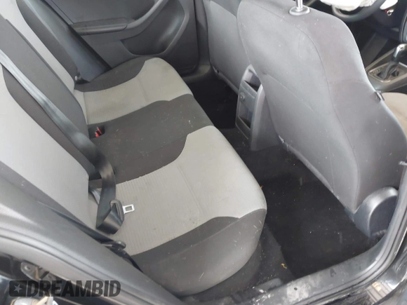 2017 Volkswagen Jetta S с VIN 3VW2B7AJ1HM401145, выставлен на аукционе IAAI как лот 42421819 с пробегом 62 607 миль миль и . История ставок и продаж доступна на DreamBid. Изображение 8.
