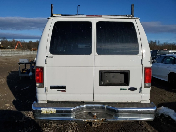 2014 Ford Econoline Passenger XL z VIN 1FBSS3BL3EDB20939, wystawiony jako Copart lot #43781415 z przebiegiem 143 741 mil mil oraz Tytuł czysty. Historia ofert i sprzedaży dostępna na DreamBid. Obrazek 6.