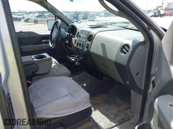 2007 Ford F-150 XL с VIN 1FTRF12277KC38355, выставлен на аукционе IAAI как лот 42528425 с пробегом 250 404 миль миль и . История ставок и продаж доступна на DreamBid. Изображение 5.