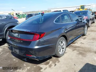 2020 Hyundai Sonata SEL with VIN 5NPEL4JA1LH031695, listed as a IAAI auction lot 41903056 with 33,668 mi miles. Bid and sale history available at carsss.com. Image 4.