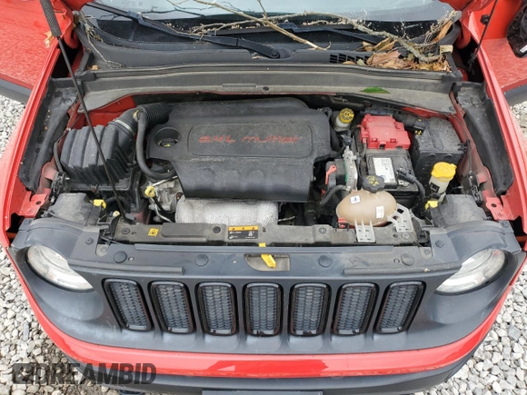 2018 Jeep Renegade Sport with VIN ZACCJBABXJPH91901, listed as a Copart auction lot 58838745 with 93,958 mi miles and Salvage title. Bid and sale history available at DreamBid. Image 12.