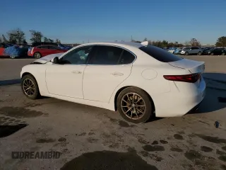2018 Alfa Romeo Giulia z VIN ZARFAEBN6J7597943, wystawiony jako Copart lot #88288745 z przebiegiem 105 551 mil mil oraz Szkoda całkowita • Salvage title. Historia ofert i sprzedaży dostępna na DreamBid. Obrazek 2.