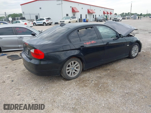 2006 BMW 3 Series 325i z VIN WBAVB13576KX67030, wystawiony jako IAAI lot #42386135 z przebiegiem 173 744 mil mil oraz . Historia ofert i sprzedaży dostępna na DreamBid. Obrazek 4.