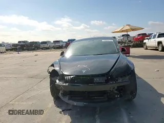 2023 Tesla Model 3 z VIN 5YJ3E1EA0PF619151, wystawiony jako Copart lot #72645774 z przebiegiem 17 725 mil mil oraz Szkoda całkowita • Salvage title. Historia ofert i sprzedaży dostępna na DreamBid. Obrazek 10.