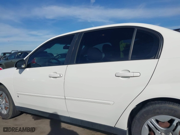 2007 Chevrolet Malibu LS w/2FL with VIN 1G1ZS58N67F188859, listed as a IAAI auction lot 41483110 with 148,839 mi miles. Bid and sale history available at carsss.com. Image 14.