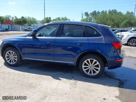 2014 Audi Q5 Premium Plus with VIN WA1LFAFP3EA006991, listed as a IAAI auction lot 41960310 with 111,055 mi miles. Bid and sale history available at carsss.com. Image 14.