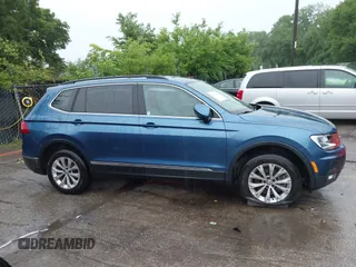 2018 Volkswagen Tiguan SEL with VIN 3VV2B7AX4JM019965, listed as a IAAI auction lot 42395783 with 107,822 mi miles and . Bid and sale history available at DreamBid. Image 13.