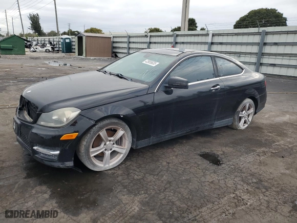 2015 Mercedes-Benz C-Class C 250 with VIN WDDGJ4HB0FG348914, listed as a Copart auction lot 42655635 with 90,403 mi miles and Clean Title. Bid and sale history available at carsss.com. Image 1.