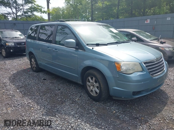2008 Chrysler Town & Country Touring with VIN 2A8HR54P98R786789, listed as a IAAI auction lot 42360982 with 100,392 mi miles and . Bid and sale history available at DreamBid. Image 1.