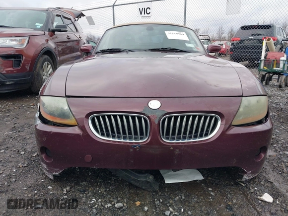 2004 BMW Z4 2.5i with VIN 4USBT33544LS50607, listed as a IAAI auction lot 42055929 with 156,585 mi miles. Bid and sale history available at carsss.com. Image 6.