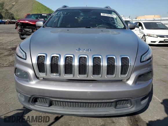 2017 Jeep Cherokee Latitude with VIN 1C4PJLCB2HW619654, listed as a Copart auction lot 52135795 with 161,299 mi miles and Clean Title. Bid and sale history available at carsss.com. Image 5.