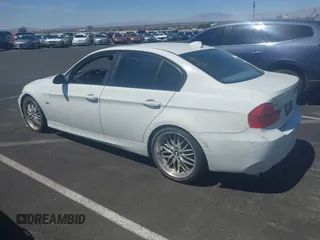 2006 BMW 3 Series 325i с VIN WBAVB13546KX50170, выставлен на аукционе IAAI как лот 42343452 с пробегом 118 453 миль миль и . История ставок и продаж доступна на DreamBid. Изображение 3.