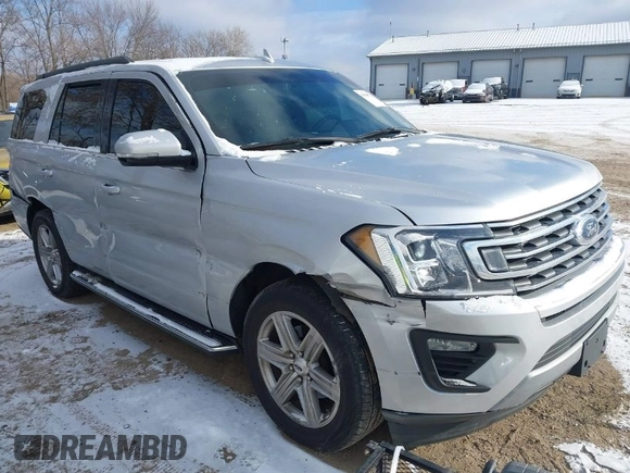 2018 Ford Expedition XLT with VIN 1FMJU1HT0JEA65668, listed as a IAAI auction lot 41005737 with 141,642 mi miles. Bid and sale history available at carsss.com. Image 1.