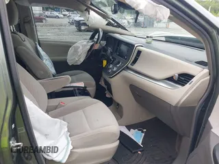 2018 Toyota Sienna LE Auto Access Seat с VIN 5TDKZ3DCXJS957822, выставлен на аукционе IAAI как лот 42367863 с пробегом 75 237 миль миль и . История ставок и продаж доступна на DreamBid. Изображение 5.