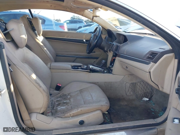 2011 Mercedes-Benz E-Class E 350 with VIN WDDKJ5GB2BF072981, listed as a IAAI auction lot 40683703 with 192,421 mi miles. Bid and sale history available at carsss.com. Image 5.
