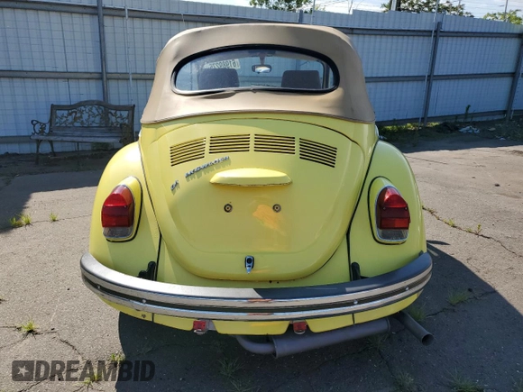 1972 Volkswagen Beetle with VIN 1522691744, listed as a Copart auction lot 61989275 with 56,316 mi miles and Clean title. Bid and sale history available at DreamBid. Image 6.