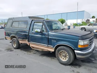 1995 Ford F-150 z VIN 1FTDF15Y5SNB63947, wystawiony jako IAAI lot #42217838 z przebiegiem 236 228 mil mil oraz . Historia ofert i sprzedaży dostępna na DreamBid. Obrazek 1.