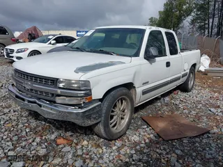 1999 Chevrolet Silverado 1500 LS with VIN 2GCEC19T9X1256894, listed as a IAAI auction lot 41526987 with 393,052 mi miles. Bid and sale history available at carsss.com. Image 2.