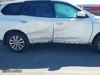2014 Nissan Pathfinder SV with VIN 5N1AR2MM8EC734437, listed as a IAAI auction lot 41833985 with 159,994 mi miles. Bid and sale history available at carsss.com. Image 6.