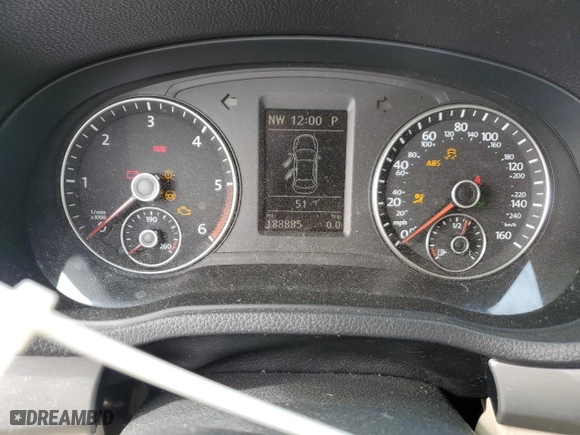 2014 Volkswagen Passat TDI SE w/Sunroof with VIN 1VWBN7A33EC033475, listed as a Copart auction lot 47461305 with 188,885 mi miles and Salvage Title. Bid and sale history available at carsss.com. Image 9.