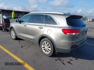 2018 Kia Sorento LX V6 with VIN 5XYPGDA51JG376682, listed as a IAAI auction lot 41914856 with 116,428 mi miles. Bid and sale history available at carsss.com. Image 3.