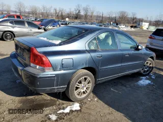 2008 Volvo S60 2.5T with VIN YV1RH592682701511, listed as a Copart auction lot 42283755 with 79,806 mi miles and Salvage Title. Bid and sale history available at carsss.com. Image 3.