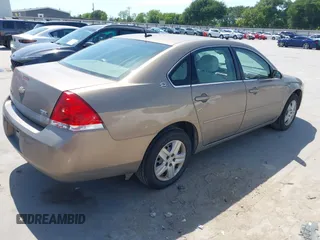 2007 Chevrolet Impala LS z VIN 2G1WB58K879114487, wystawiony jako IAAI lot #42252919 z przebiegiem 129 386 mil mil oraz . Historia ofert i sprzedaży dostępna na DreamBid. Obrazek 4.