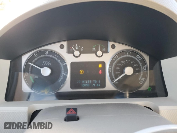 2008 Mercury Mariner with VIN 4M2CU39H28KJ22638, listed as a Copart auction lot 88604085 with 128,901 mi miles and Salvage title. Bid and sale history available at DreamBid. Image 9.