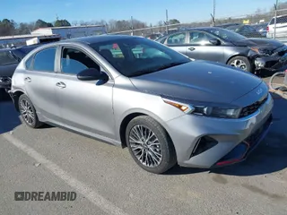 2023 Kia Forte GT-Line z VIN 3KPF54AD4PE641111, wystawiony jako IAAI lot #41637974 z przebiegiem 31 757 mil mil oraz . Historia ofert i sprzedaży dostępna na DreamBid. Obrazek 1.