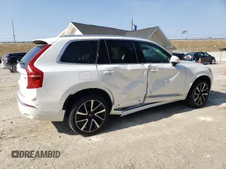 2024 Volvo XC90 Plus Bright Theme z VIN YV4062JE4R1154350, wystawiony jako Copart lot #47663595 z przebiegiem 21 626 mil mil oraz Szkoda całkowita • Salvage title. Historia ofert i sprzedaży dostępna na DreamBid. Obrazek 3.