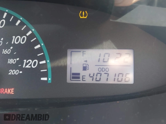 2009 Toyota Yaris with VIN JTDBT903591342243, listed as a IAAI auction lot 42104557 with 407,106 mi miles. Bid and sale history available at carsss.com. Image 7.