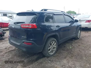 2016 Jeep Cherokee Sport z VIN 1C4PJLAB9GW177926, wystawiony jako IAAI lot #42359022 z przebiegiem 157 088 mil mil oraz . Historia ofert i sprzedaży dostępna na DreamBid. Obrazek 4.