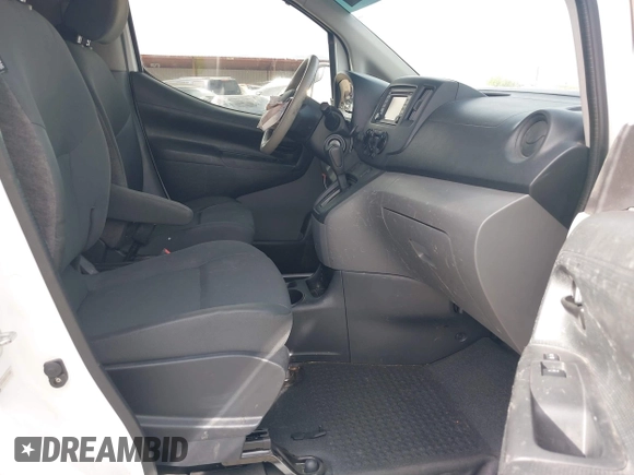 2015 Nissan NV200 S with VIN 3N6CM0KN3FK711846, listed as a IAAI auction lot 42316718 with 131,471 mi miles and . Bid and sale history available at DreamBid. Image 5.