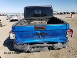 2022 Jeep Gladiator Willys with VIN 1C6JJTAM3NL132056, listed as a Copart auction lot 75723014 with 36,195 mi miles and Salvage title. Bid and sale history available at DreamBid. Image 6.